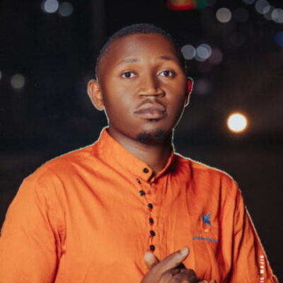 Profile picture of Derrick Namakoola